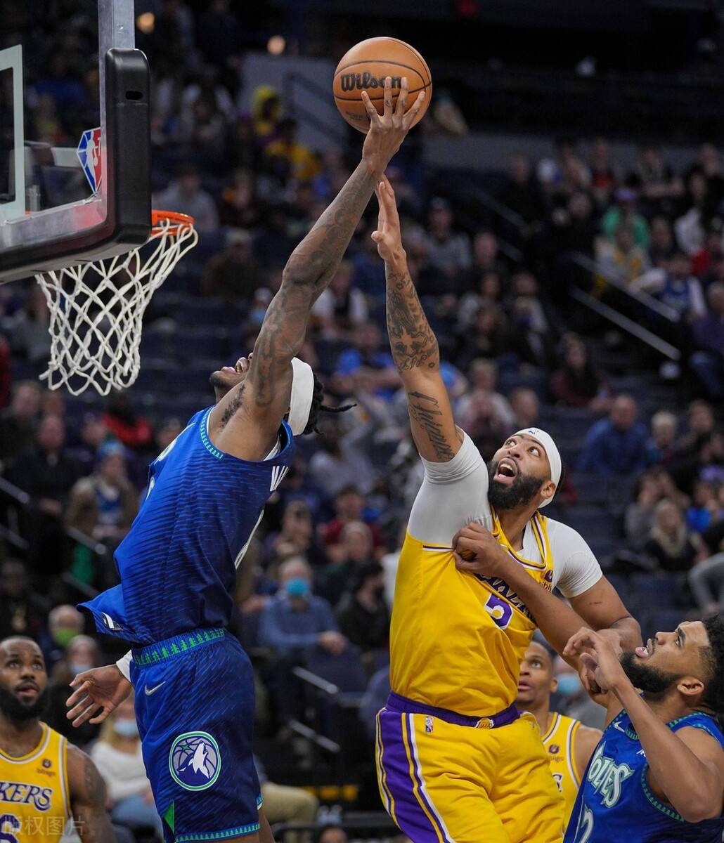 包含里程碑夜新奥尔良鹈鹕伤情更新；CBA季后赛加时末段刷纪录；态度坚定；临场指挥获称赞的词条