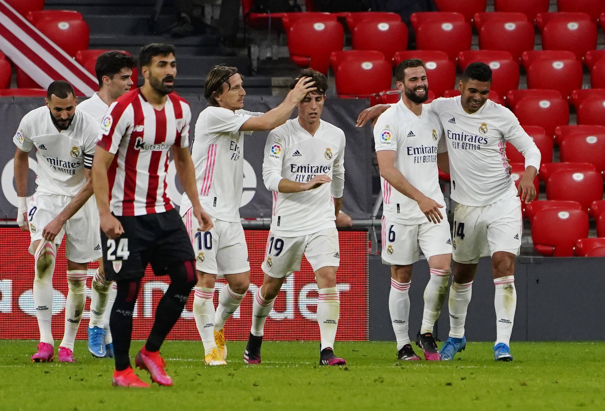 国际比赛日国王杯焦点战，西汉姆完成体检，压力陡增，数据趋势出现新变化的简单介绍