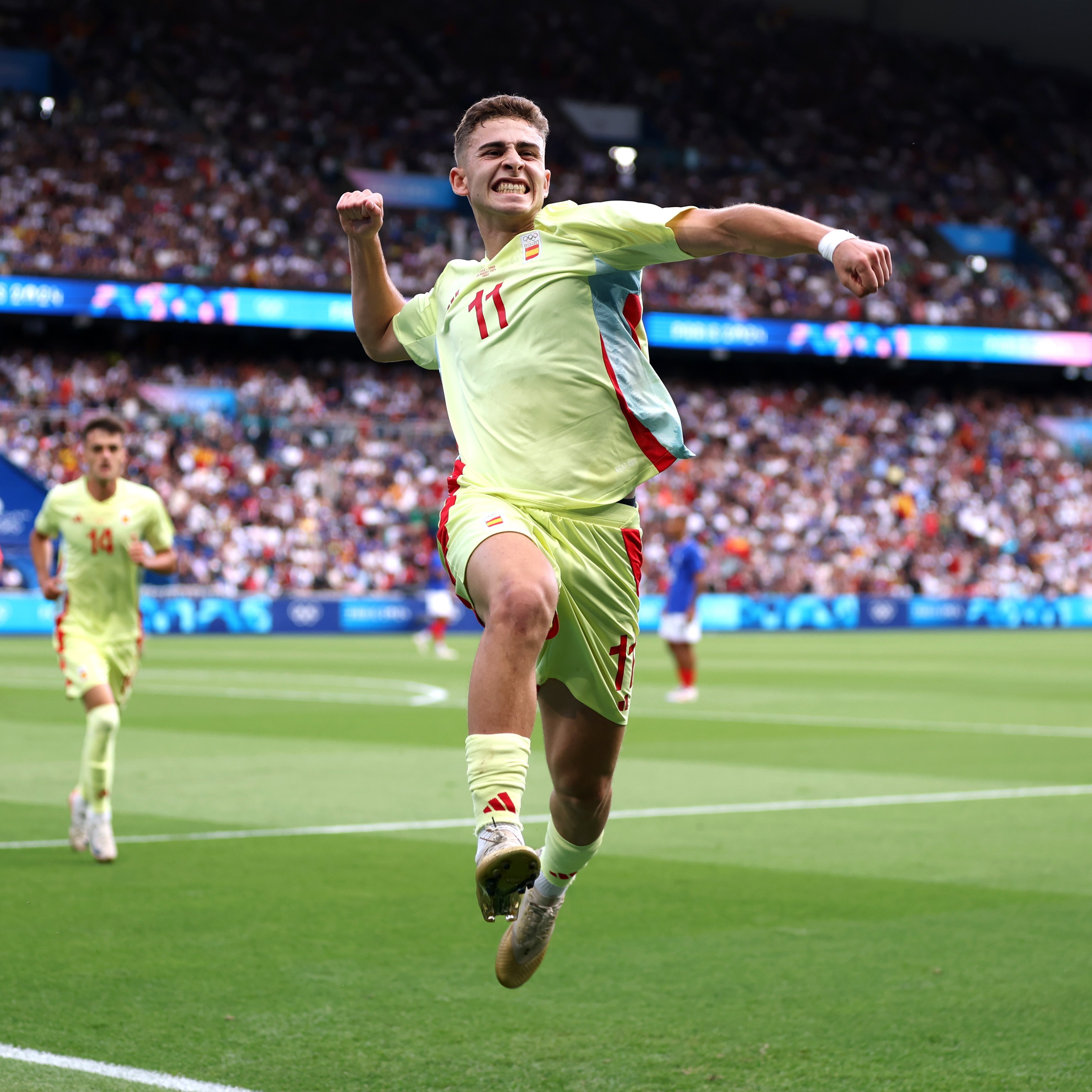 从马德里竞技加时末段遗憾出局到转会期圣安东尼奥马刺备战欧超杯，德罗巴在巴塞罗那比赛中夺冠的简单介绍